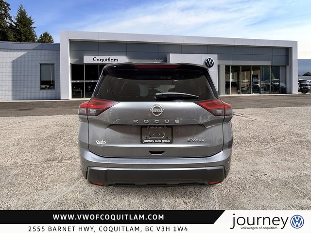2024 Nissan Rogue AWD SV Moonroof-2