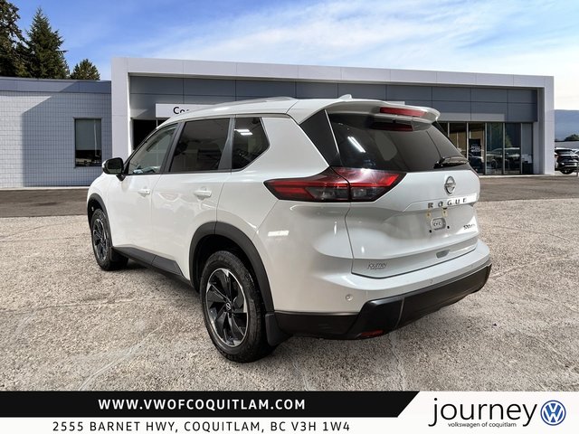 2024 Nissan Rogue AWD SV Moonroof-3