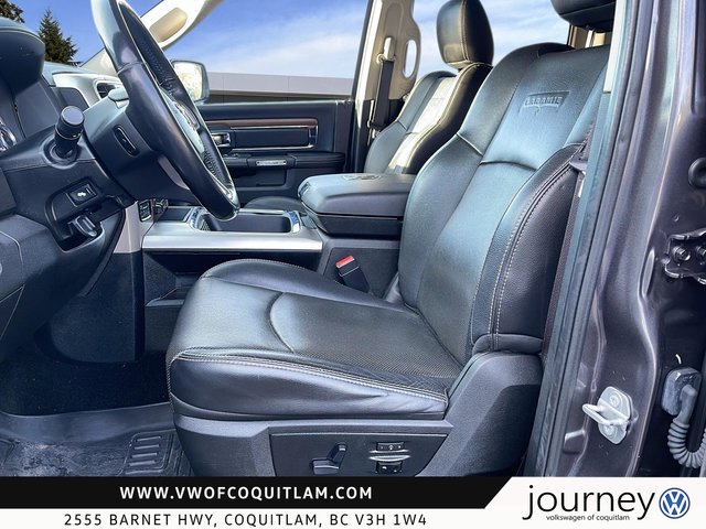 2017 Ram RAM 1500 Crew Cab 4x4 Laramie (140.5 WB - 5.7 Box)-7