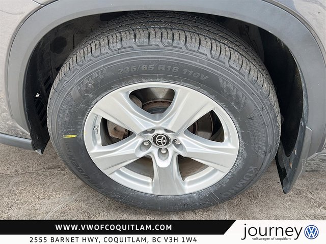 2023 Toyota Highlander LE AWD-6