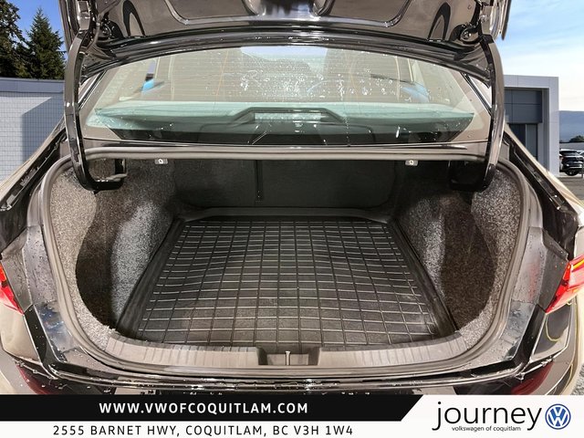 2024 Volkswagen Jetta Highline 1.5 T 8Sp at w/Tip-5