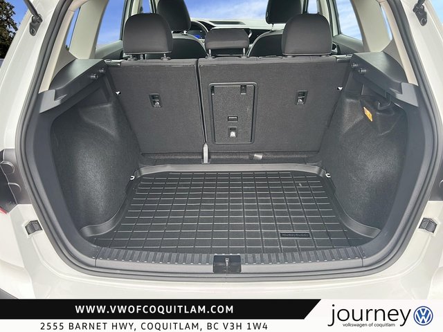 2023 Volkswagen Taos Trendline 1.5T 8sp at w/ Tip-5