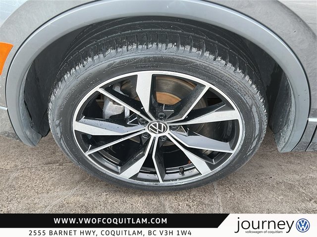 2022 Volkswagen Tiguan Highline 2.0T 8sp at w/Tip 4M-6