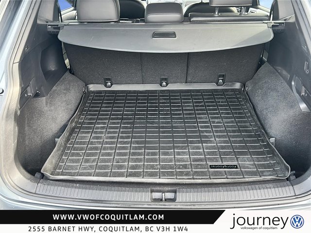 2022 Volkswagen Tiguan Highline 2.0T 8sp at w/Tip 4M-5