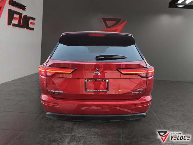 2025 Mitsubishi Outlander Plug-In Hybrid ES-4