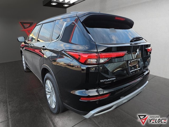 Mitsubishi Outlander Plug-In Hybrid SE 2025-3