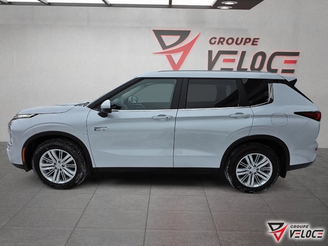 Mitsubishi Outlander Plug-In Hybrid SE 2025-2