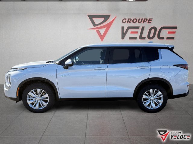 2026 Mitsubishi Outlander Plug-In Hybrid ES-2