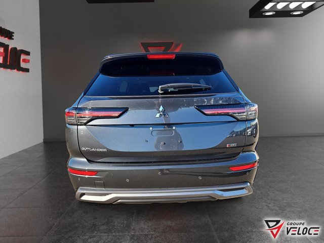 2025 Mitsubishi Outlander-4