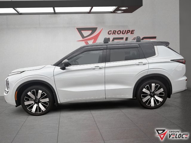 2026 Mitsubishi Outlander-2