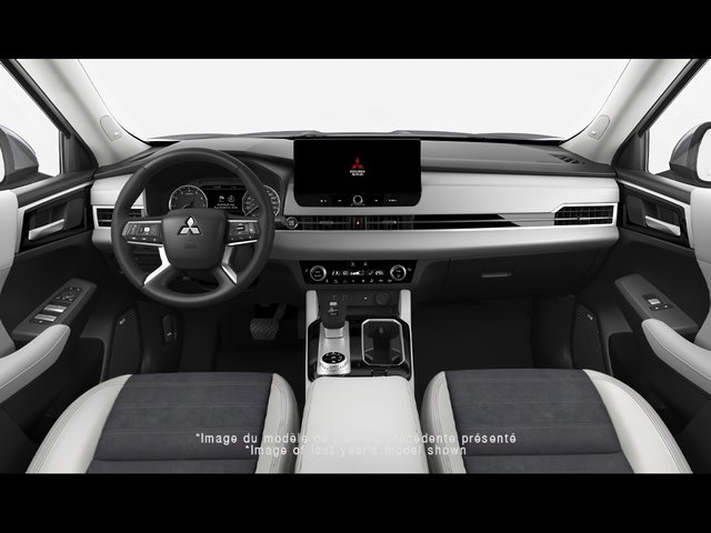 2026 Mitsubishi Outlander LE-5