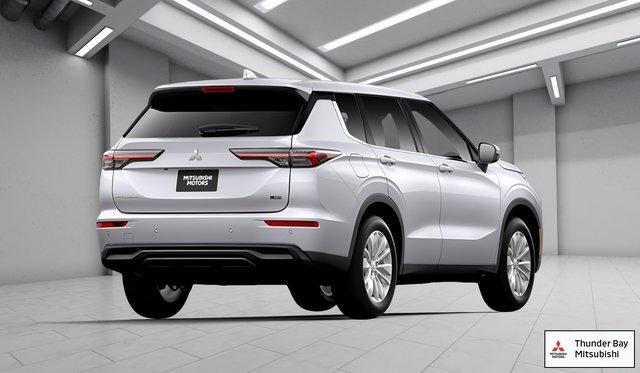 2026 Mitsubishi Outlander ES-2