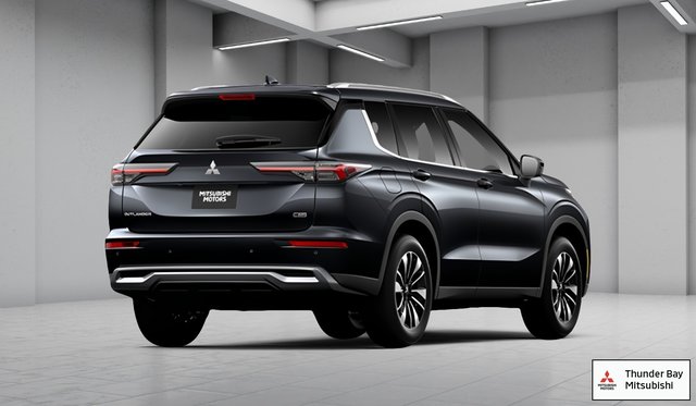 2026 Mitsubishi Outlander LE-2