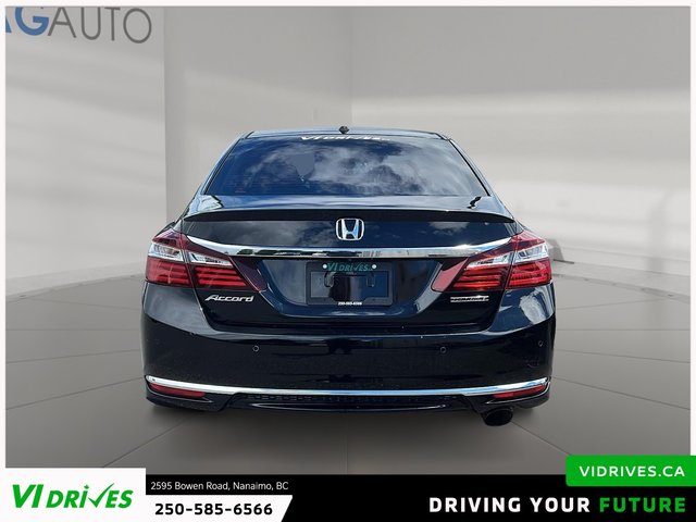 2017 Honda Accord Sedan Touring-2