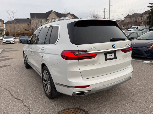 2022 BMW X7 xDrive40i-4
