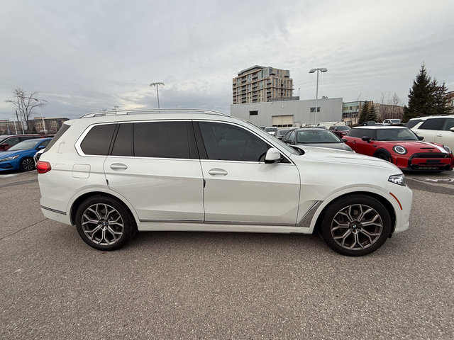 2022 BMW X7 xDrive40i-7