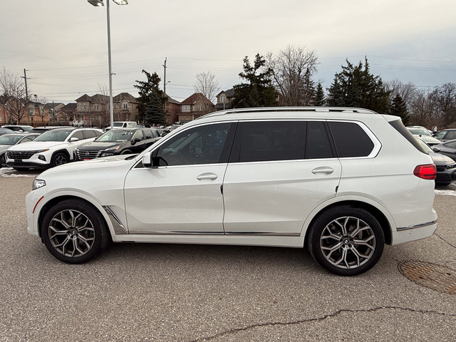 2022 BMW X7 xDrive40i-3