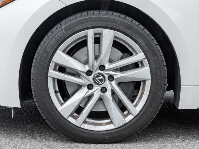 2024 Lexus IS 300-4