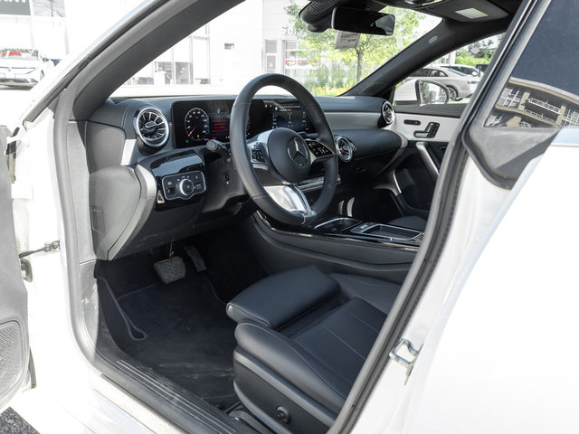 2025 Mercedes-Benz CLA 250-7