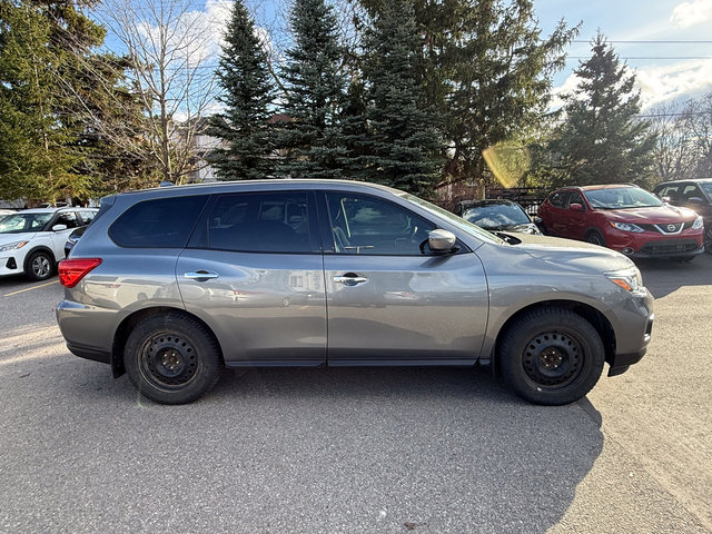 2020 Nissan Pathfinder S-7
