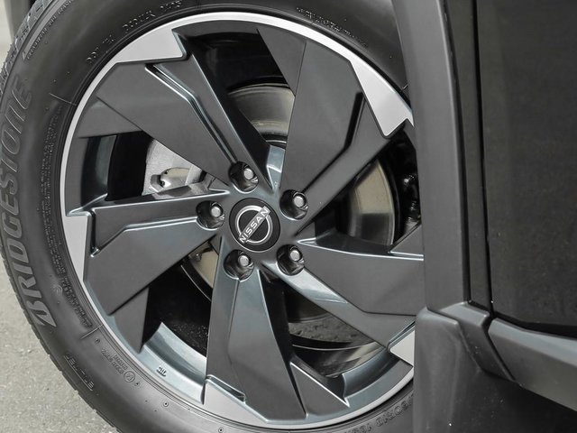 2026 Nissan Rogue SV Premium-7