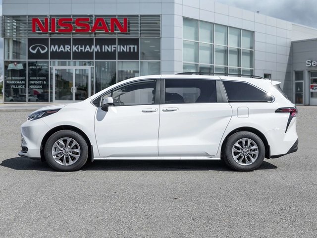 2026 Toyota Sienna LE AWD-3