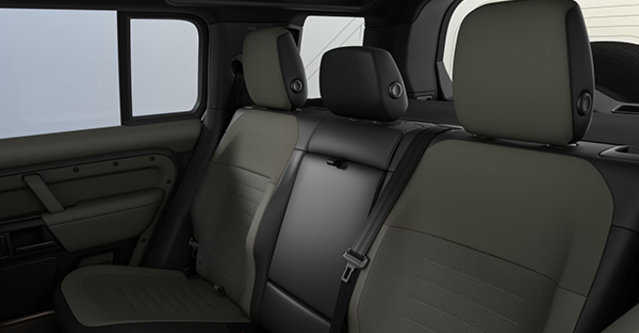 LAND ROVER Defender 110 MHEV OCTA EDITION ONE 2025 - Vue intérieure - 2