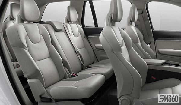2022 Volvo XC90 T6 AWD Momentum 7 Seater