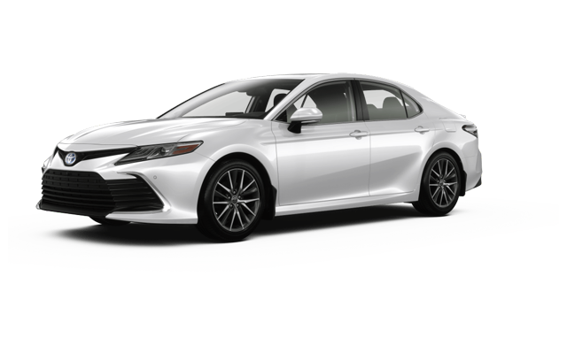Toyota Mont-Laurier | The 2023 Camry Hybrid XLE in Mont-Laurier