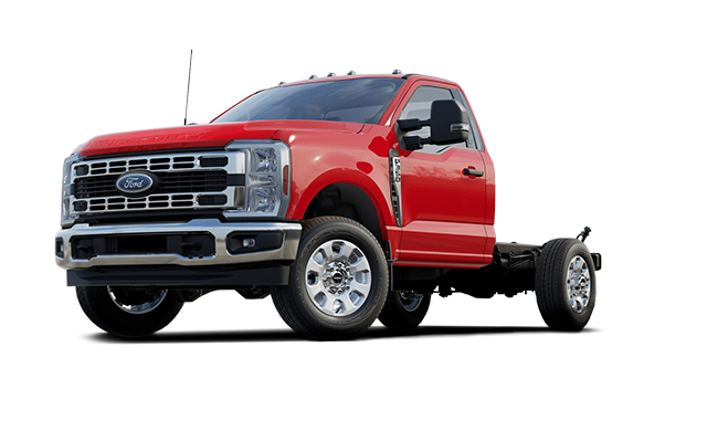 2025 Ford Super Duty F-350 SRW Chassis Cab XLT