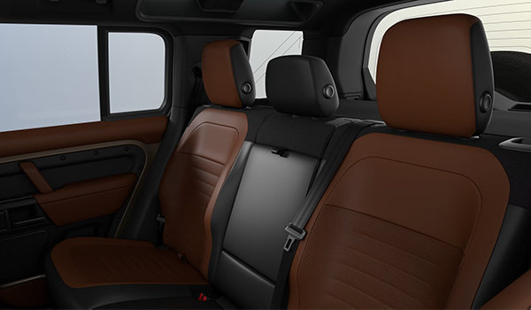 LAND ROVER DEFENDER 110 MHEV OCTA 2025