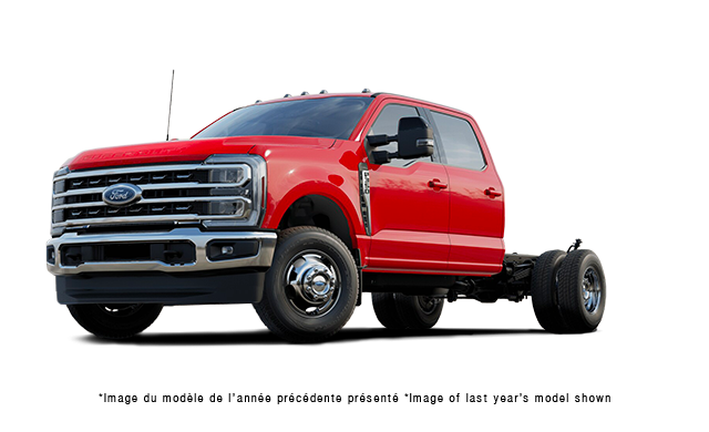 2027 Ford Super Duty F-350 DRW Chassis Cab LARIAT
