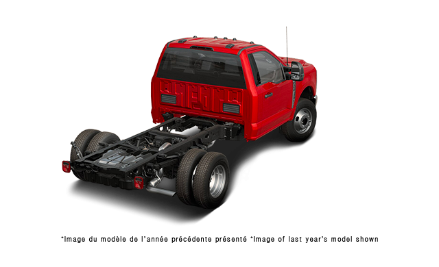 2027 Ford Super Duty F-350 DRW Chassis Cab XLT