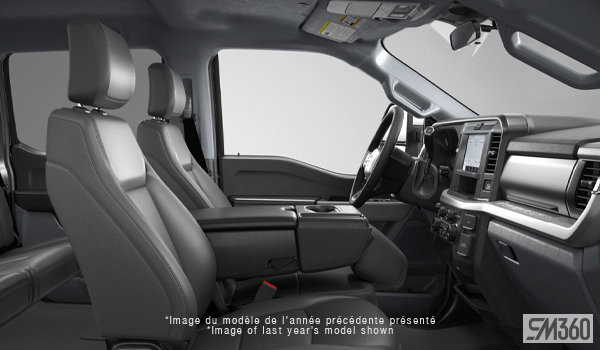 Ford Super Duty F-350 DRW XLT 2027