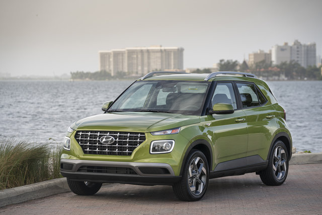 Which Hyundai SUV is right for you : 2024 Hyundai Venue or 2025 Kona?