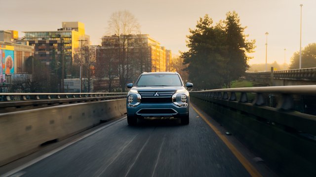 How the 2026 Outlander PHEV Transforms Your Daily Drive