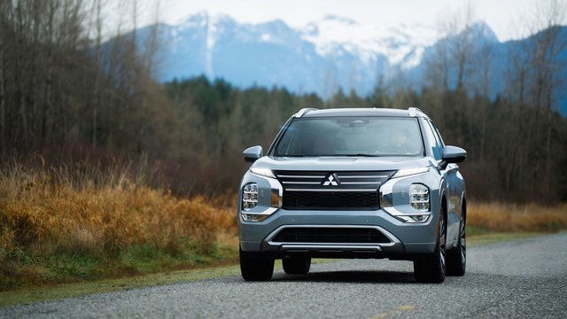 2026 Outlander PHEV Range And Comfort Upgrades Explained For Canadian Drivers