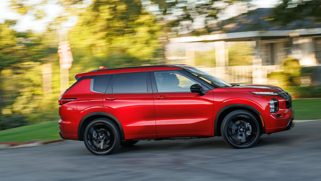 Le Nissan Rogue hybride rechargeable 2026 arrive au Québec avec 61 km d'autonomie électrique