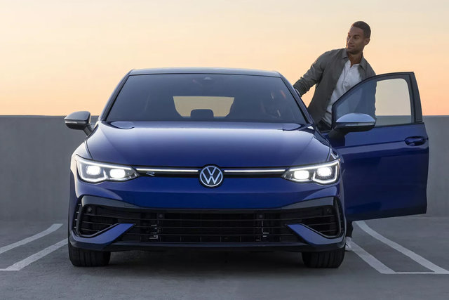Volkswagen Golf R 2024 : prix et fiche technique