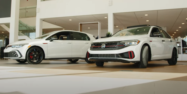 Comparaison Golf GTI 380 vs Jetta 40e anniversaire