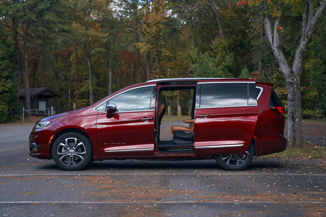 Why the 2024 Chrysler Pacifica PHEV is the Ultimate Family Vehicle: A Closer Look at Its Eco-Friendly Innovations