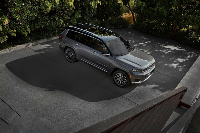 No One Left Behind: Exploring the 3-Row Versatility of the Jeep Grand Cherokee L