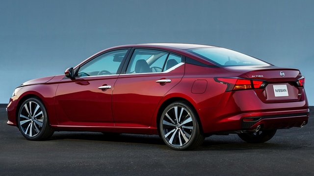 Nissan Altima 2021