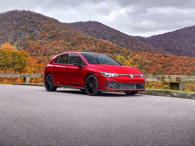 Why Choose the 2024 Volkswagen GTI Over the Honda Civic Si?