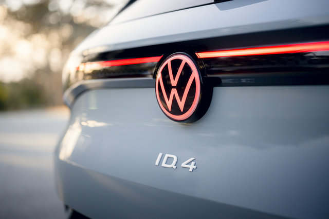 2023 Volkswagen ID.4: A Benchmark in EV Innovation