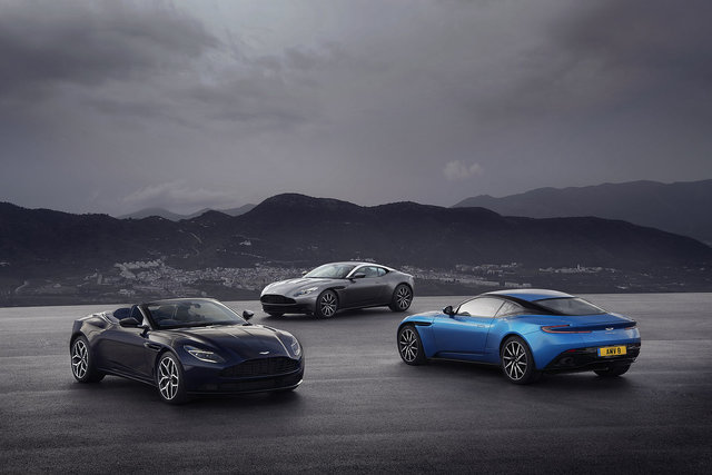 Aston Martin DB11: the perfect roadster for summer