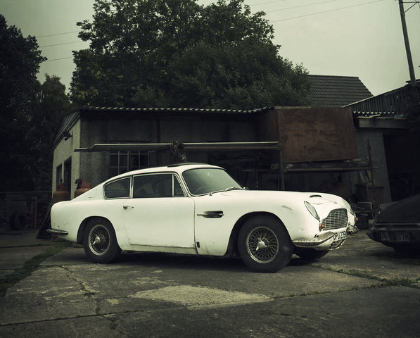 Aston Martin DB6 sits in barn for 30 years, sells for over $250k