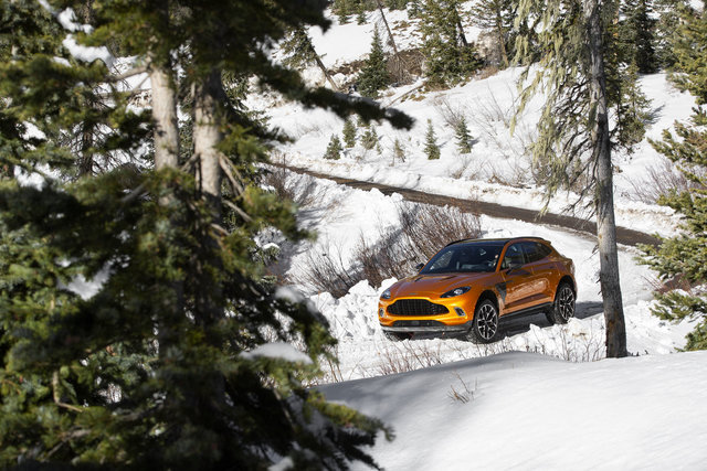 C'est le temps de préparer le printemps en commandant une nouvelle Aston Martin DBS