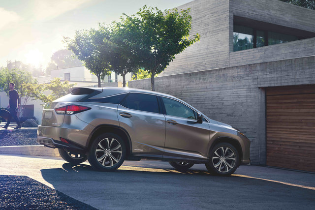 Exploring the Powertrain Excellence of a Pre-Owned Lexus RX | Erin Park ...