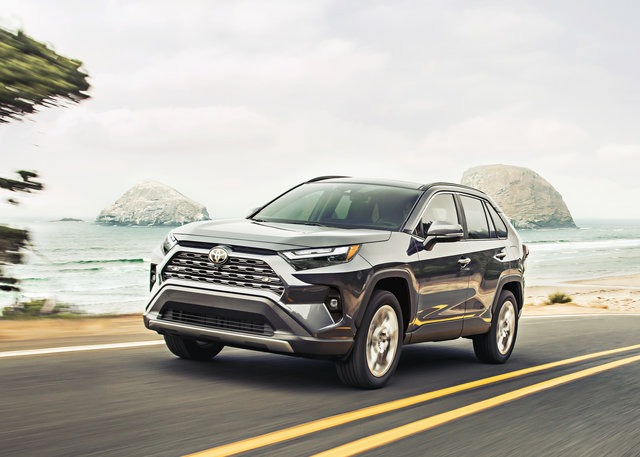 10 Features Families Will Love About the 2025 Toyota RAV4